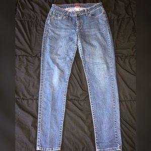 🍄THE PERFECT CLASSIC MID RISE SKINNY JEANS 👖